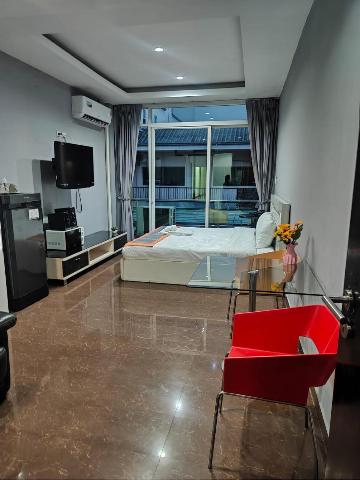 Del Mar Rooms Pattaya Ngoại thất bức ảnh